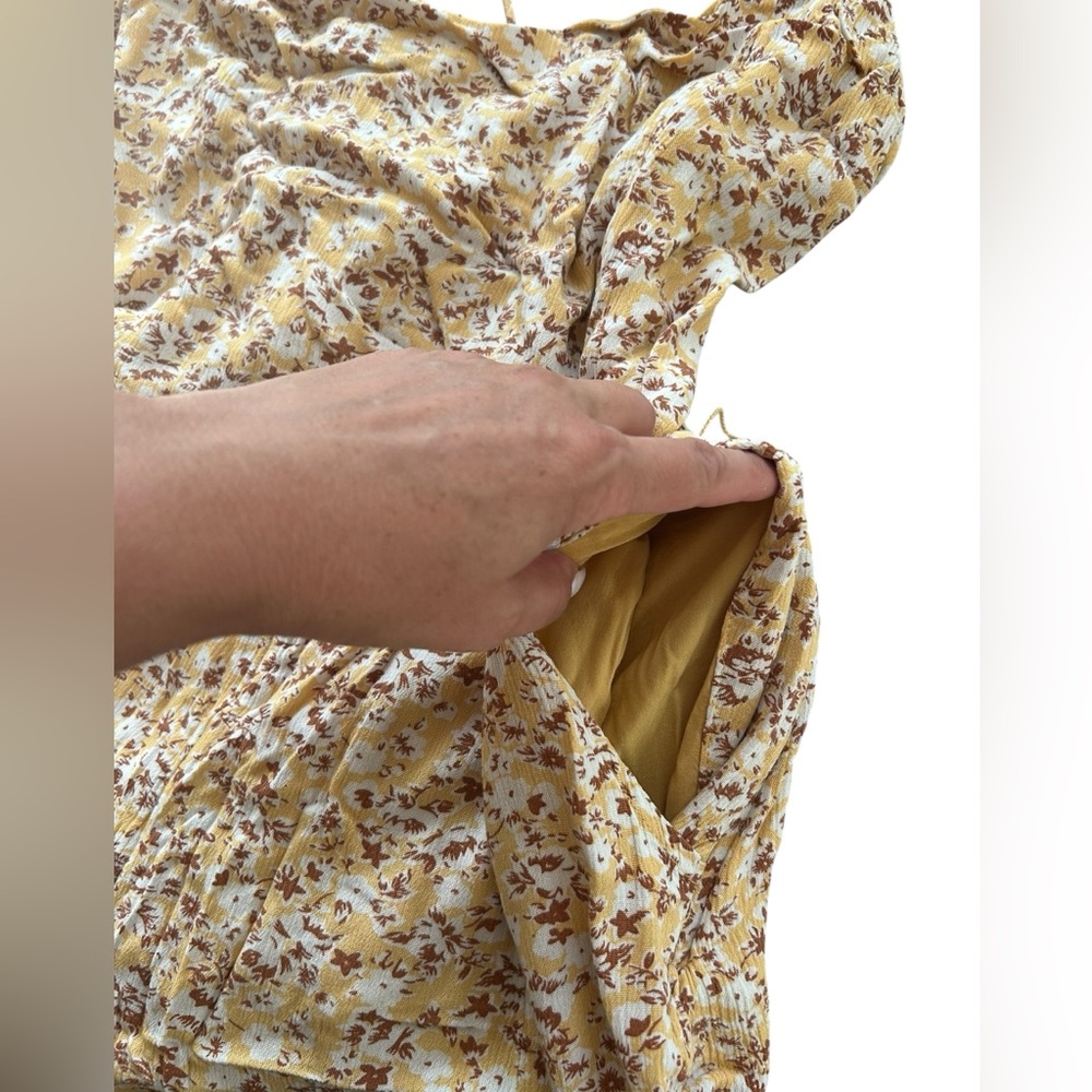 ABERCROMBIE & FITCH Bow Back Yellow Floral Romper  shorts Size: XL - Picture 5 of 14